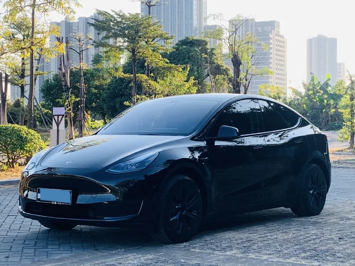 2022 Tesla Model Y BEV 60KWH