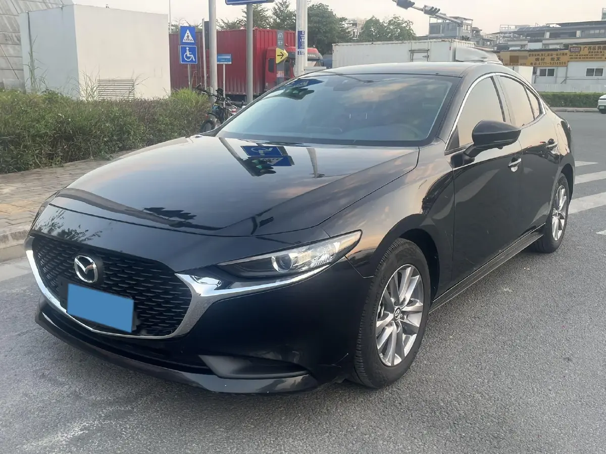 2023 Mazda 3 Axela 2.0L 158HP L4 6AT