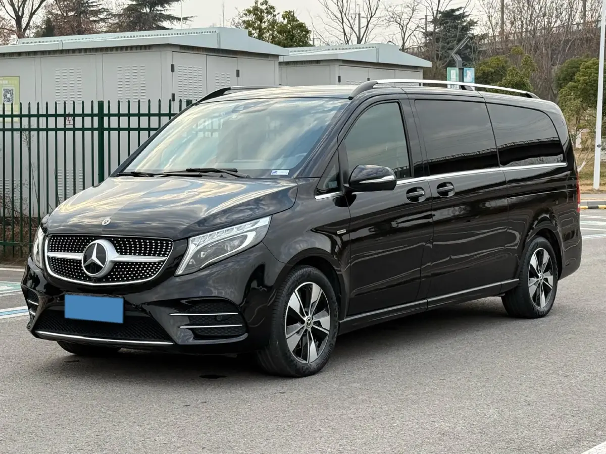 2021 Mercedes-Benz V Class 2.0T 211HP L4 9AT