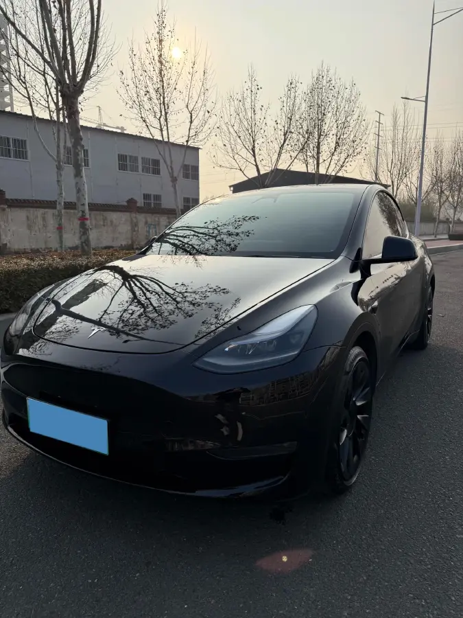 2021 Tesla Model Y BEV 60KWH