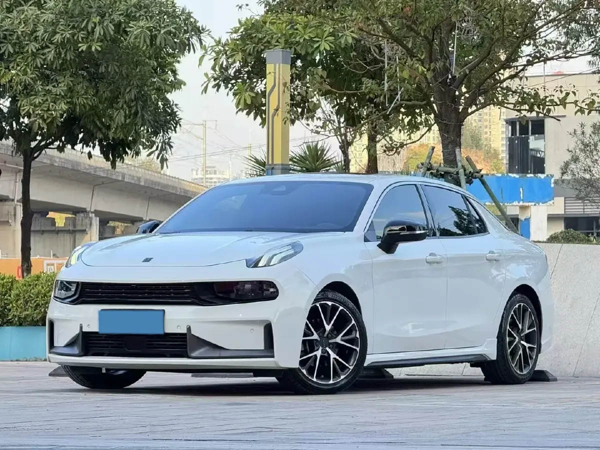 2019 LYNK&CO 01 2.0T 190HP L4 6AT