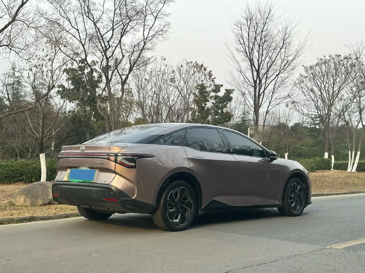 2023 Toyota bZ3 BEV 65.28KWH,autocango,china used car exporter,china ev exporter,chinese used car exporter,chinese used ev exporter