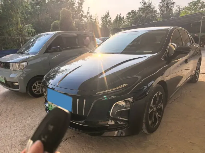 2024 HongQi E-QM5 BEV 60KWH