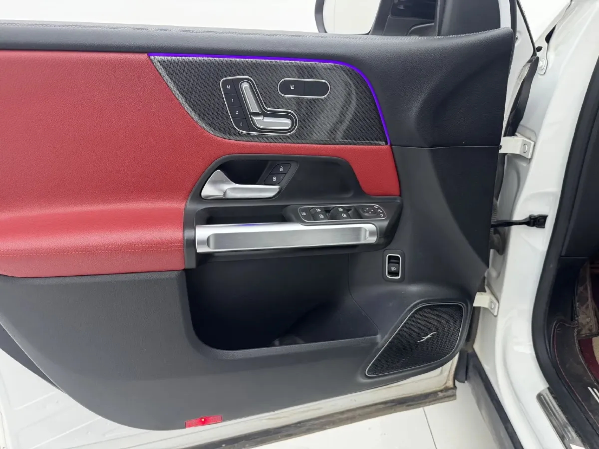 2021 Mercedes-Benz GLB AMG 2.0T 306HP L4 8DCT,autocango,china used car exporter,china ev exporter,chinese used car exporter,chinese used ev exporter