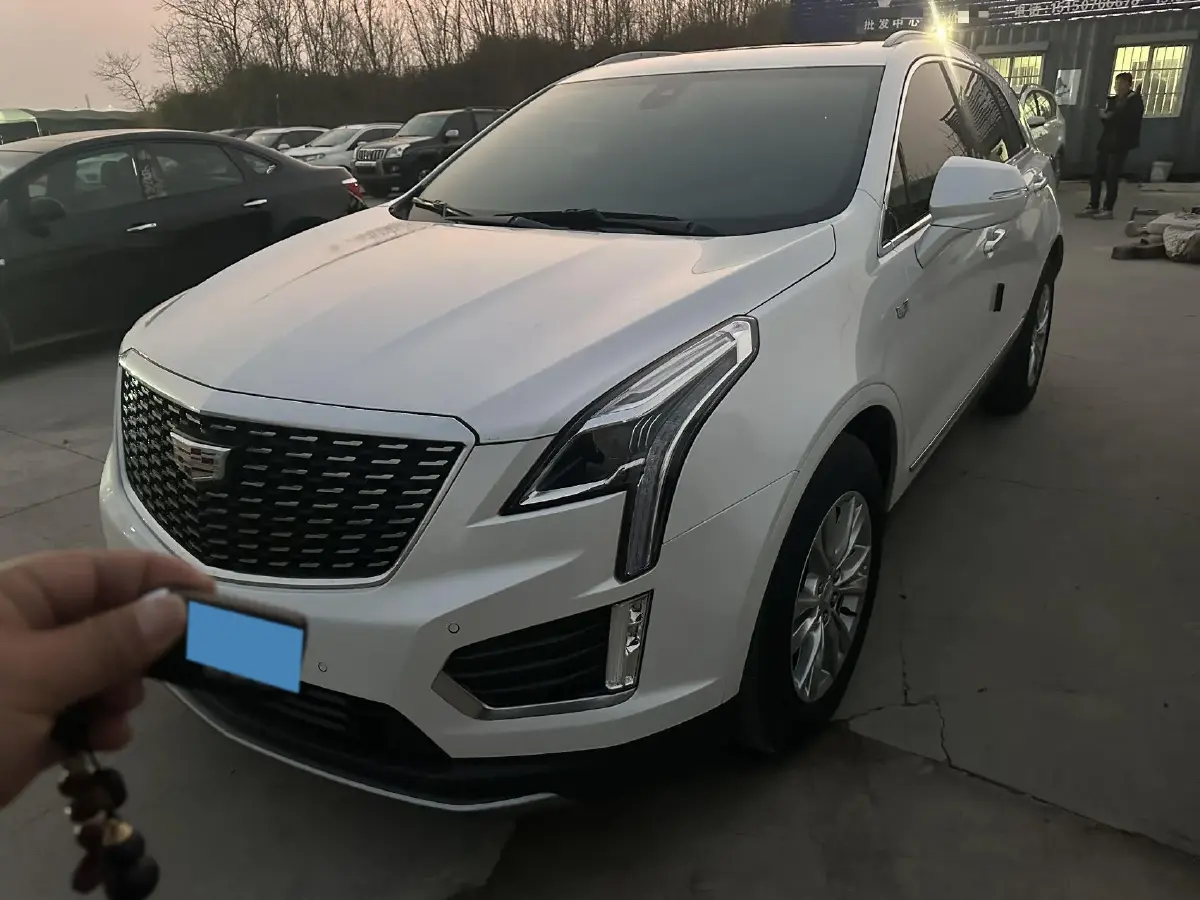 2022 Cadillac XT5 2.0T 237HP L4 9AT