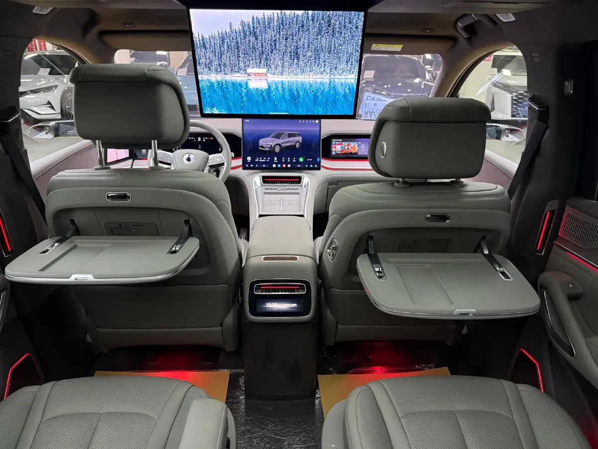 2025 Denza DenzaN9 2.0T 207HP L4 E-CVT PHEV,autocango,china used car exporter,china ev exporter,chinese used car exporter,chinese used ev exporter