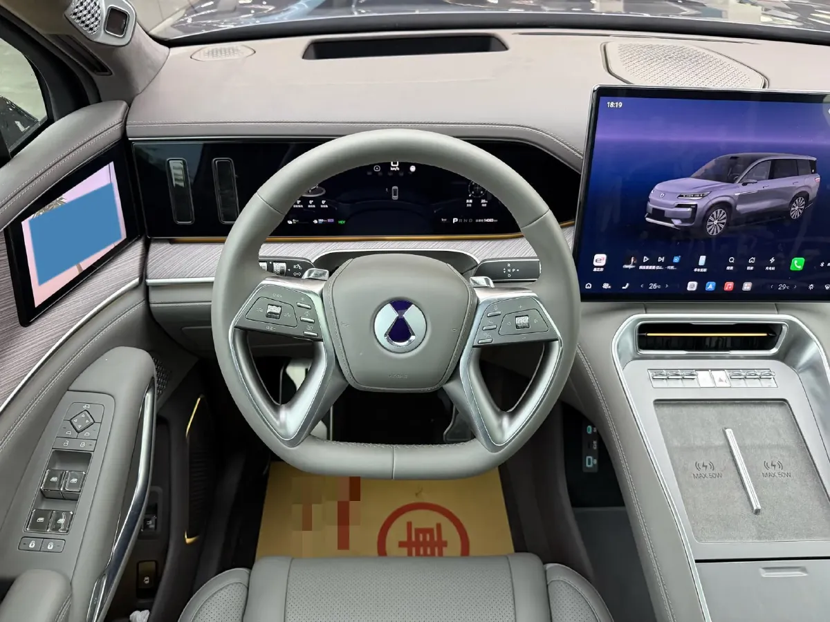 2025 Denza DenzaN9 2.0T 207HP L4 E-CVT PHEV,autocango,china used car exporter,china ev exporter,chinese used car exporter,chinese used ev exporter