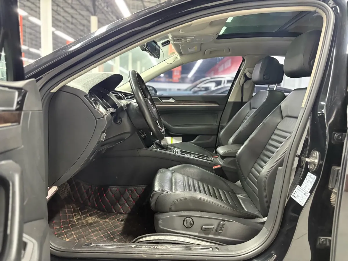 2018 Volkswagen Magotan 1.8T 180HP L4 7DCT,autocango,china used car exporter,china ev exporter,chinese used car exporter,chinese used ev exporter