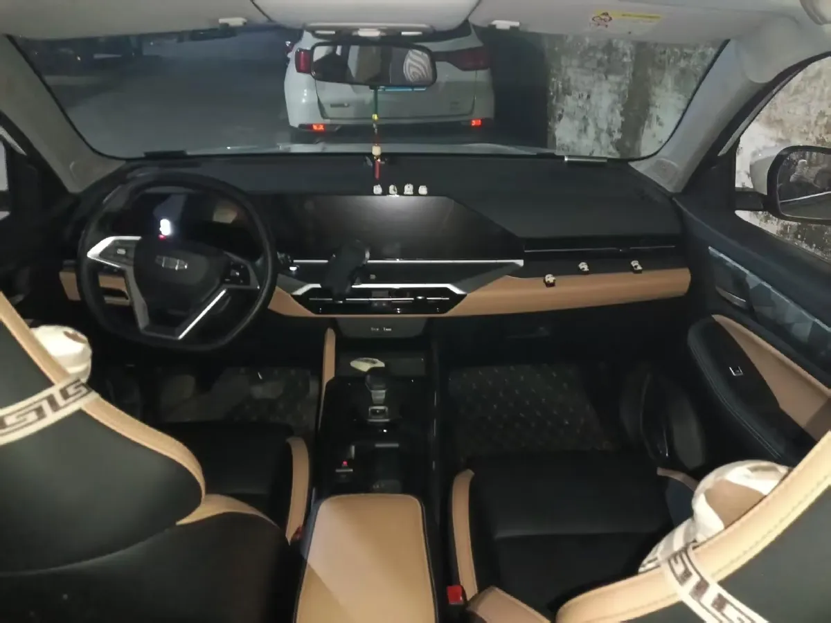 2024 Geely OkavangoPRO 1.5T 181HP L4 7DCT,autocango,china used car exporter,china ev exporter,chinese used car exporter,chinese used ev exporter