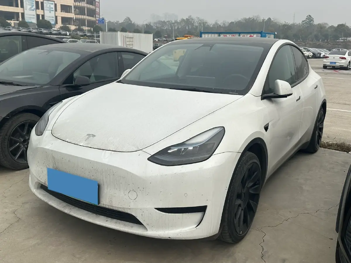 2022 Tesla Model Y BEV 60KWH