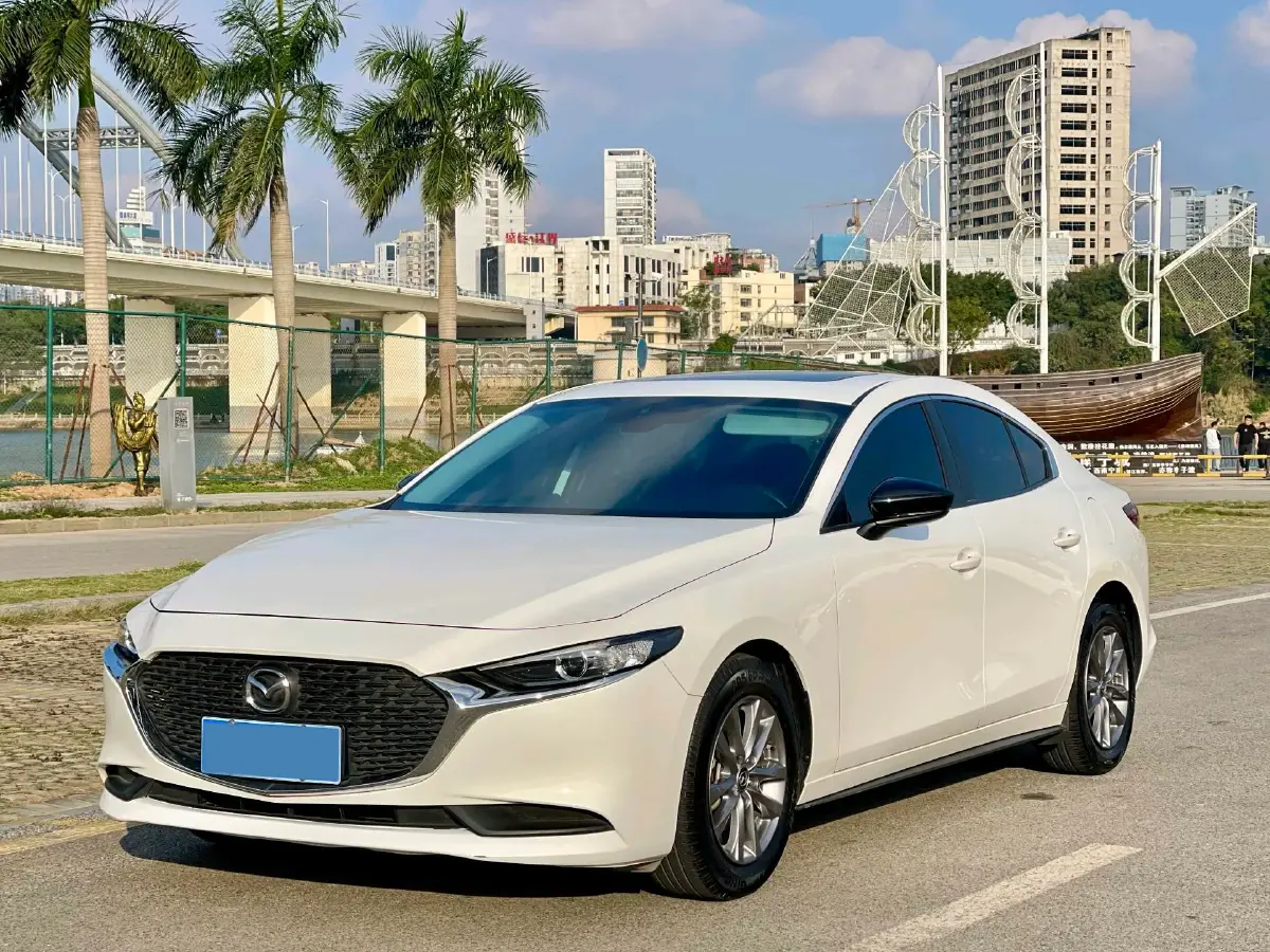 2020 Mazda 3 Axela 1.5L 117HP L4 6AT