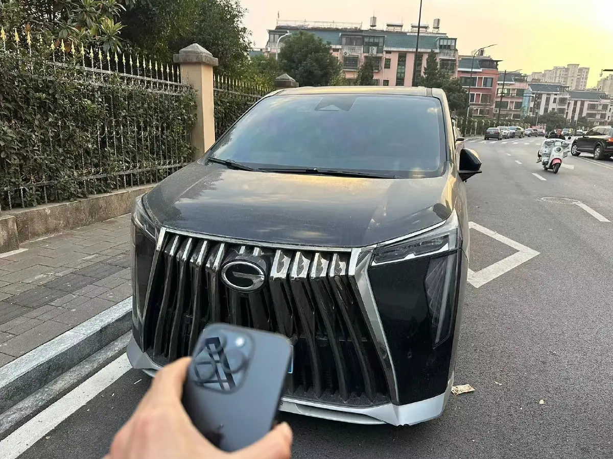 2023 GAC Trumpchi M8 2.0T 252HP L4 8AT