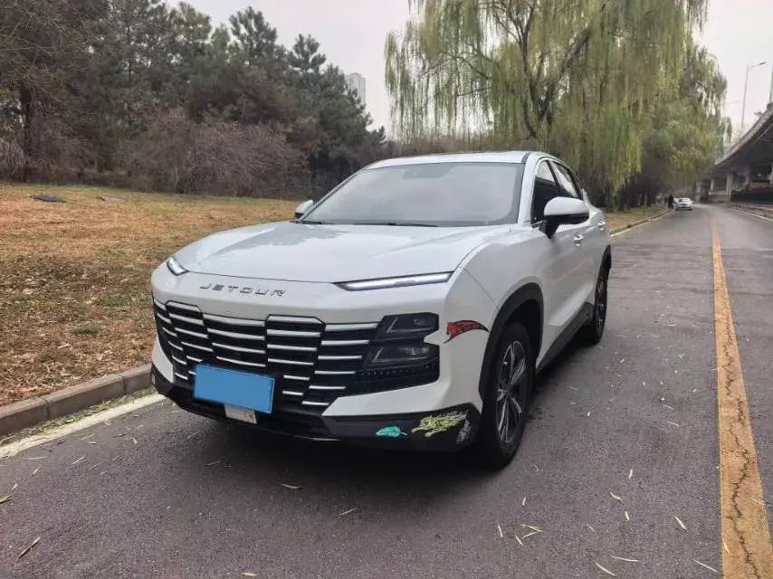 2023 Jetour DASHING 1.5T 156HP L4 6DCT