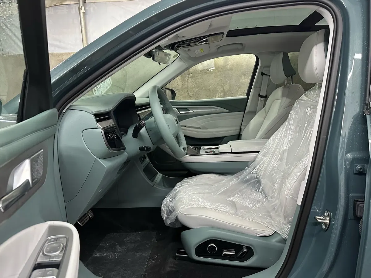 2023 ARCFOX αT BEV,autocango,china used car exporter,china ev exporter,chinese used car exporter,chinese used ev exporter