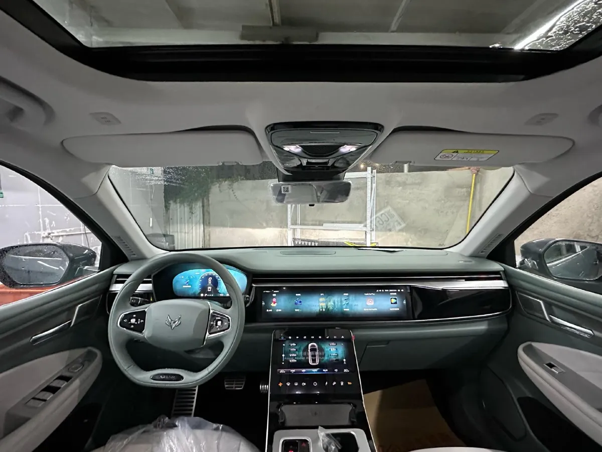 2023 ARCFOX αT BEV,autocango,china used car exporter,china ev exporter,chinese used car exporter,chinese used ev exporter