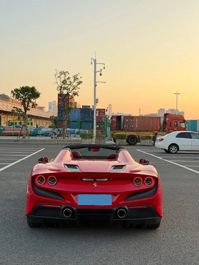 2020 Ferrari F8 3.9T 720HP V8 7DCT,autocango,china used car exporter,china ev exporter,chinese used car exporter,chinese used ev exporter