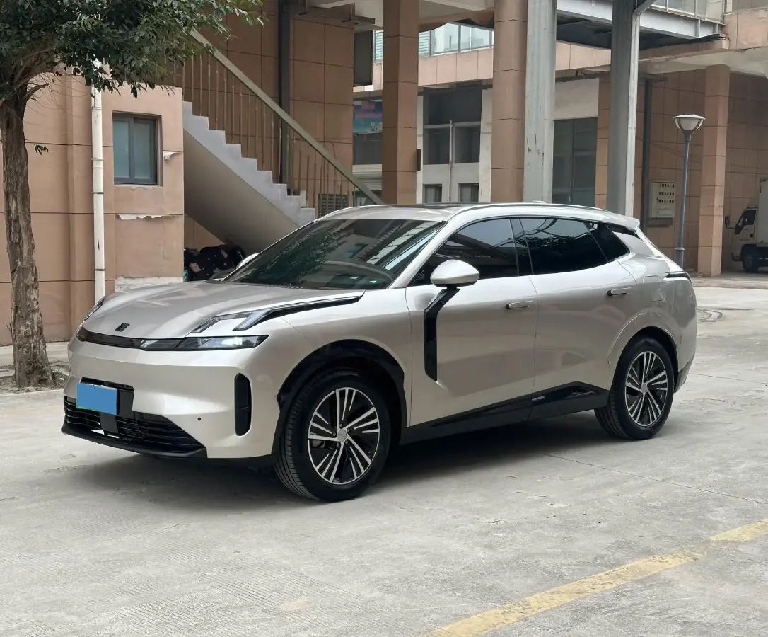 2024 LYNK&CO 08 EM-P 1.5T 163HP L4 3DHT PHEV 21.2KWH