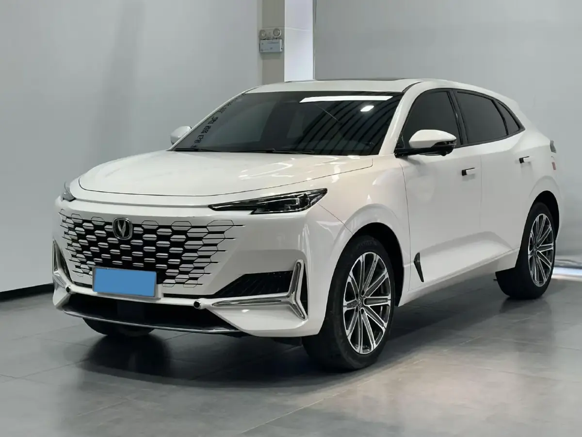 2021 ChangAn UNI-K 2.0T 233HP L4 8AT