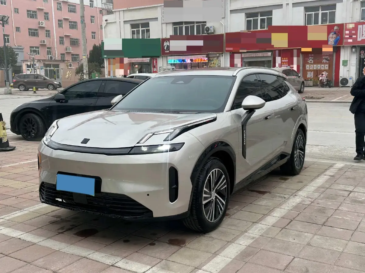 2024 LYNK&CO 07 EM-P 1.5T 163HP L4 3DHT PHEV 18.99KWH