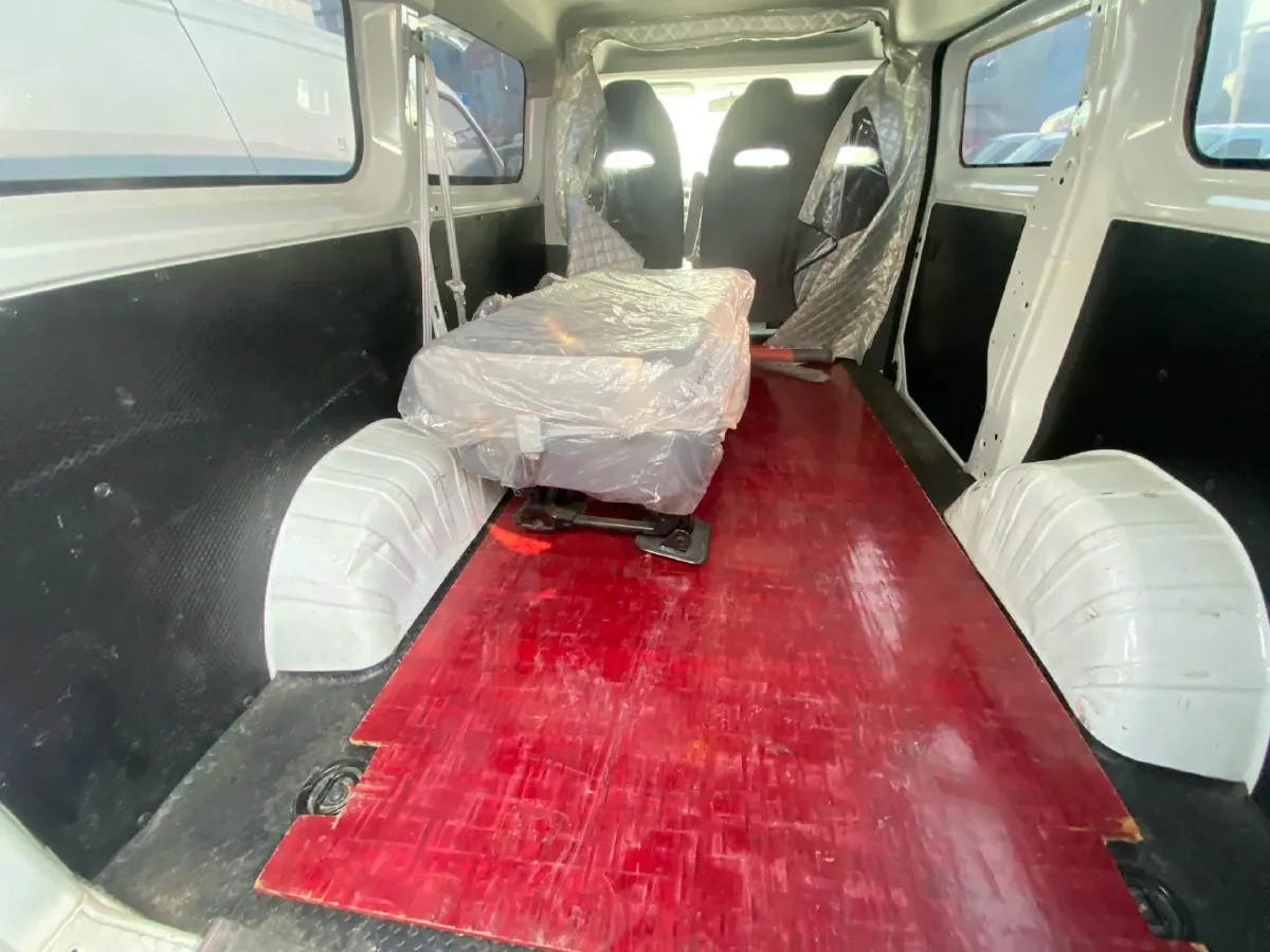 2025 JAC T8 2.0T 170HP L4 8AT,autocango,china used car exporter,china ev exporter,chinese used car exporter,chinese used ev exporter