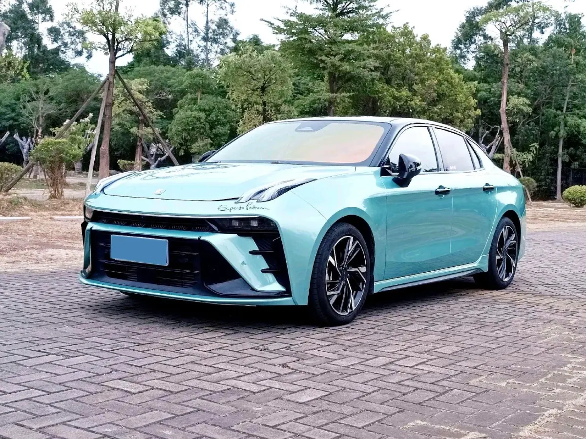 2025 LYNK&CO 03 1.5T 181HP L4 7DCT