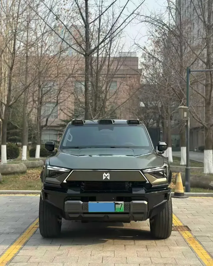 2025 M Hero WarriorM817 1.5T 197HP L4 2DHT PHEV,autocango,china used car exporter,china ev exporter,chinese used car exporter,chinese used ev exporter