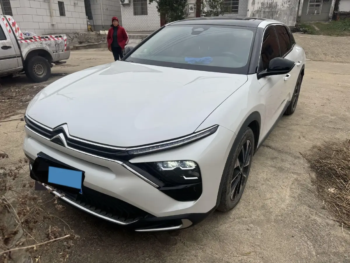 2023 Citroen C5 X 1.6T 175HP L4 8AT