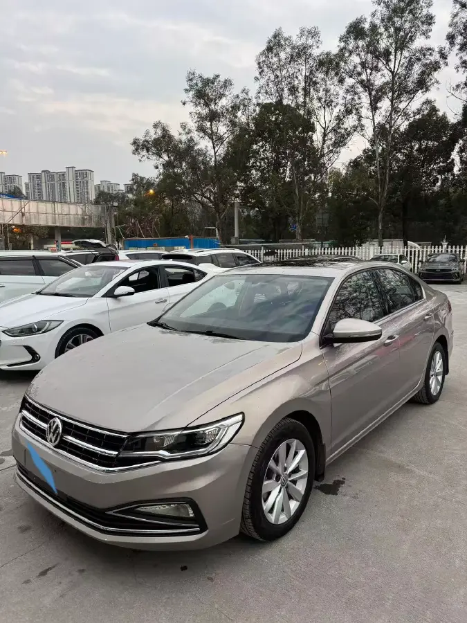 2019 MAXUS T70 2.0T 163HP L4 6AT