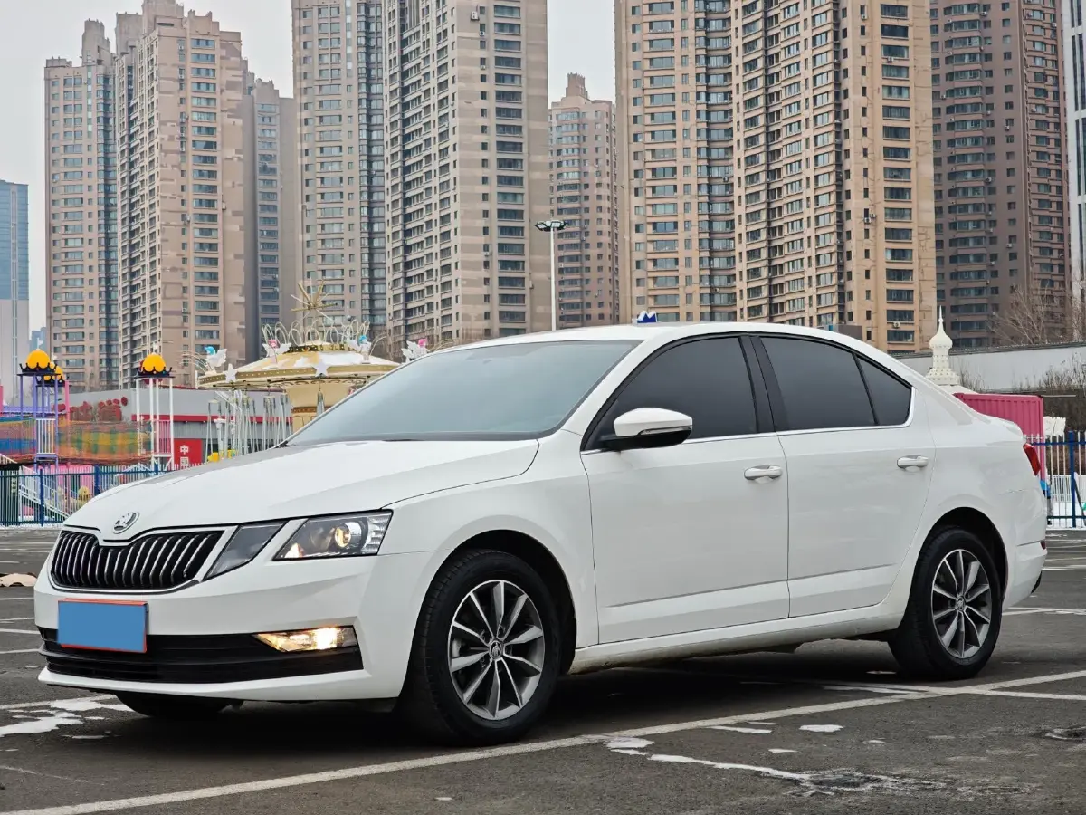 2021 Skoda Octavia 1.5L 113HP L4 6AT