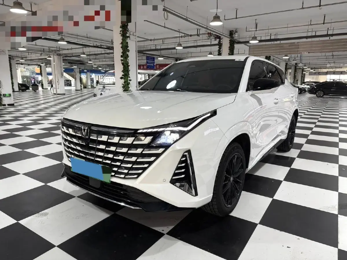 2025 ChangAn UNI-Z 1.5L 98HP L4 E-CVT PHEV 18.4KWH