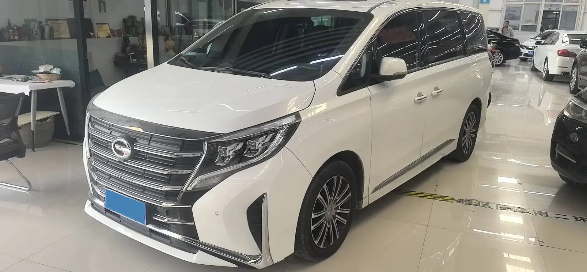 2021 GAC Trumpchi M8 2.0T 252HP L4 8AT