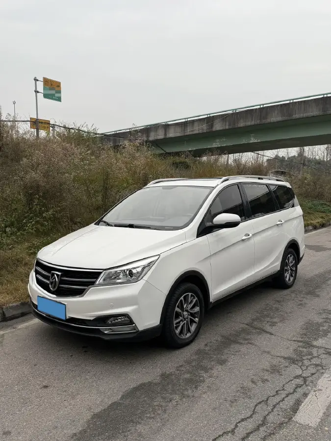 2019 BaoJun 730 1.5T 150HP L4 6MT