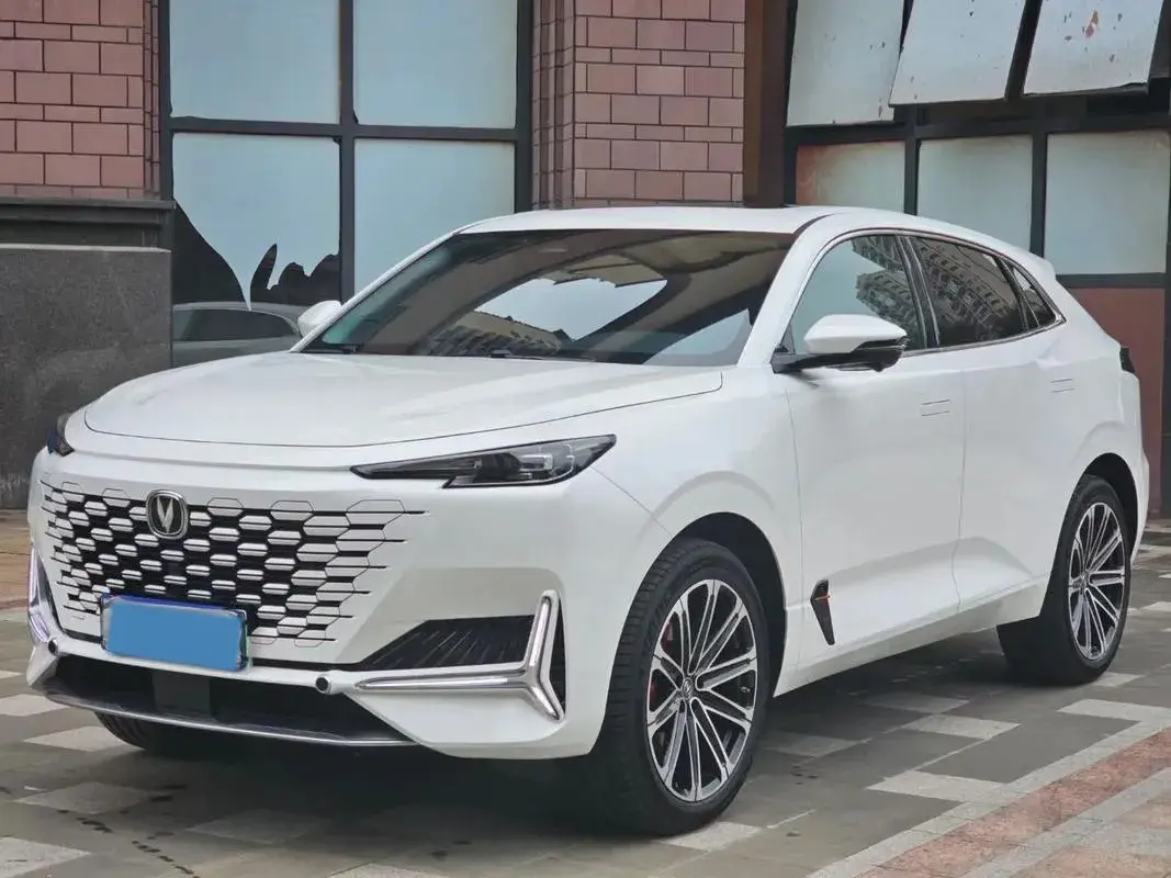 2023 ChangAn UNI-K iDD 1.5T 170HP L4 6TCT PHEV 28.39KWH