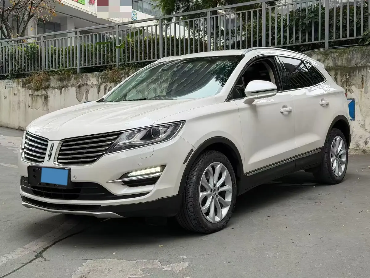 2017 Lincoln MKC 2.0T 203HP L4 6AT