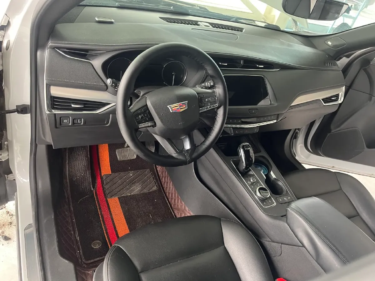 2020 Cadillac XT4 2.0T 241HP L4 9AT,autocango,china used car exporter,china ev exporter,chinese used car exporter,chinese used ev exporter