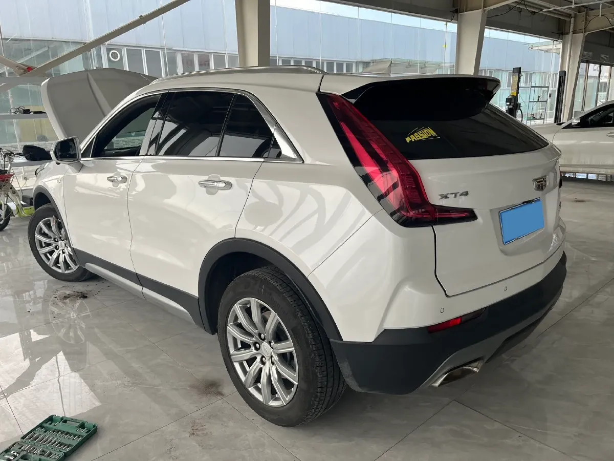2020 Cadillac XT4 2.0T 241HP L4 9AT,autocango,china used car exporter,china ev exporter,chinese used car exporter,chinese used ev exporter