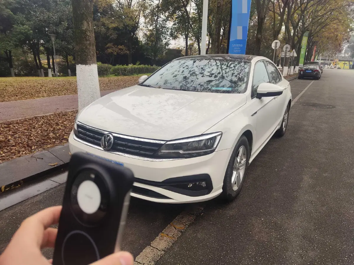 2019 Volkswagen T-Cross 1.4T 150HP L4 7DCT