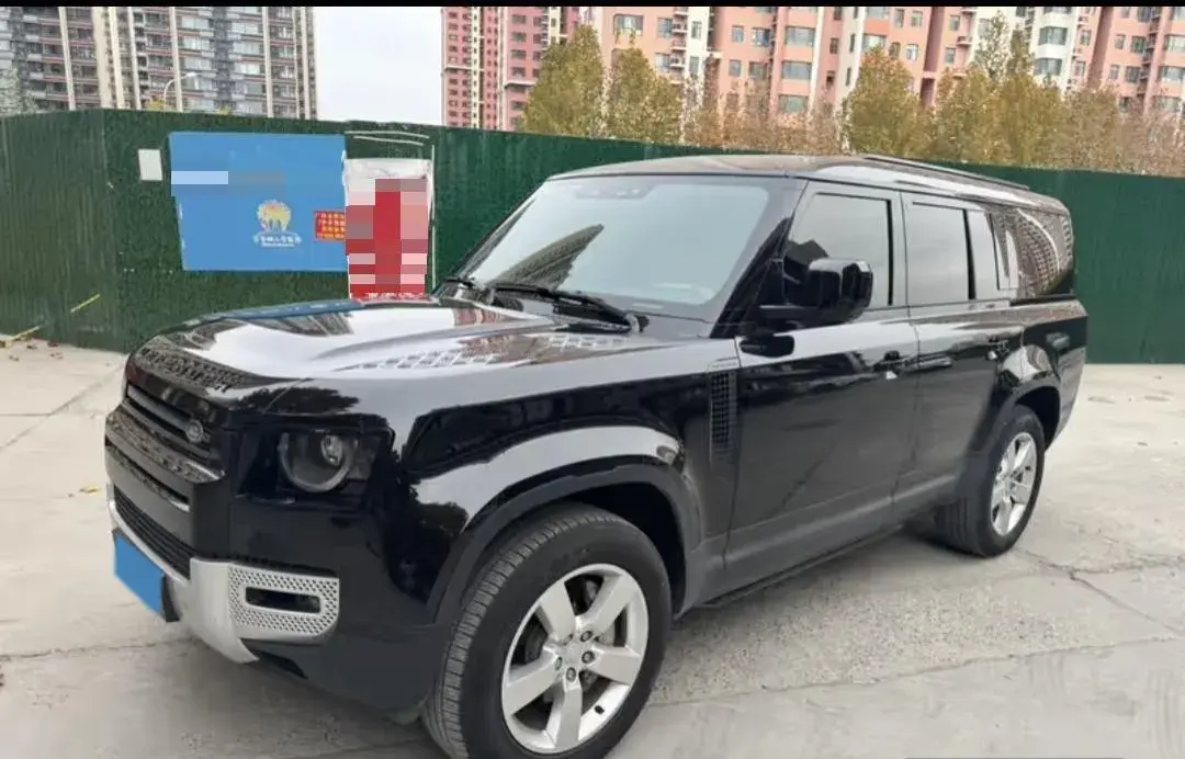 2023 Land Rover Defender 3.0T 400HP L6 8AT