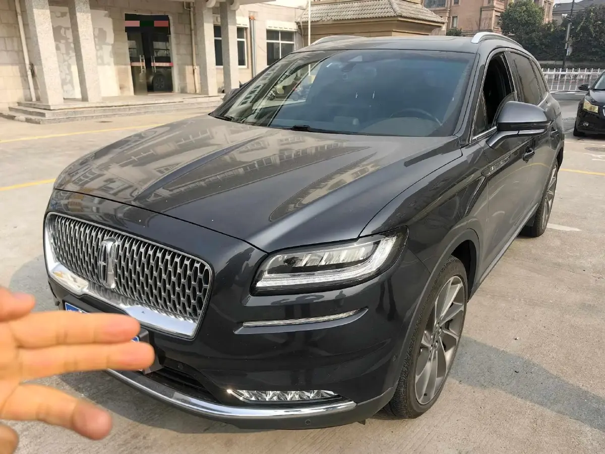 2022 Lincoln Nautilus 2.7T 322HP V6 8AT