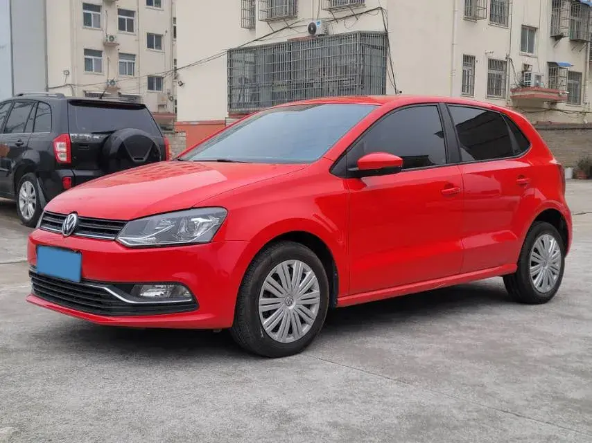 2016 Volkswagen Polo 1.6L 110HP L4 6AT