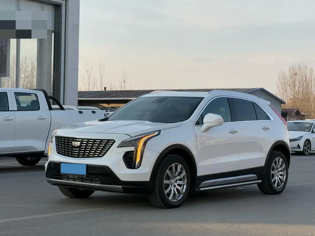 2020 Cadillac XT4 2.0T 241HP L4 9AT