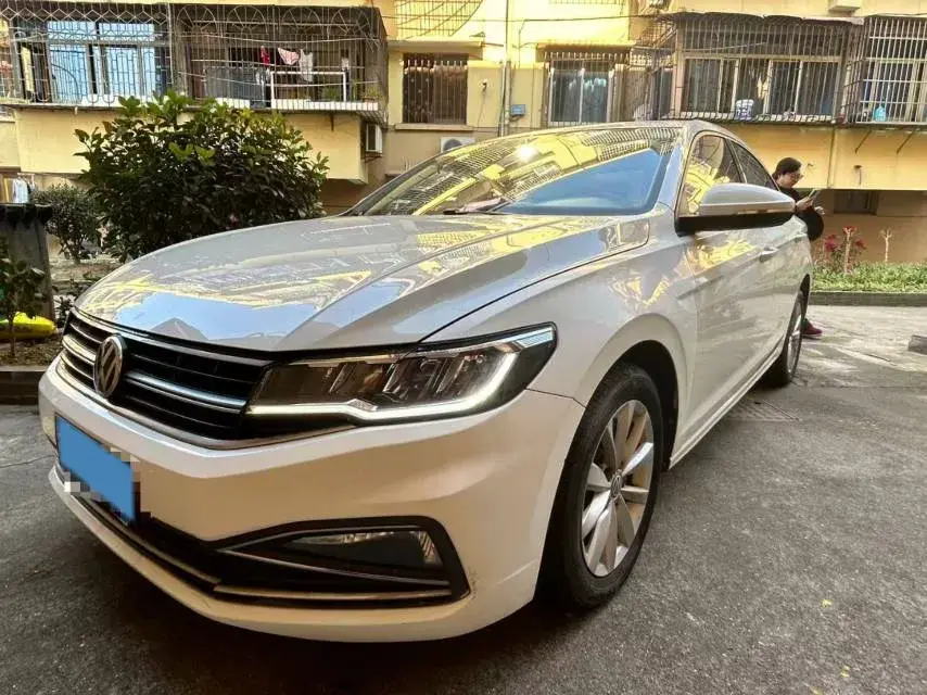 2019 Volkswagen Golf Sportsvan 1.6L 110HP L4 6AT