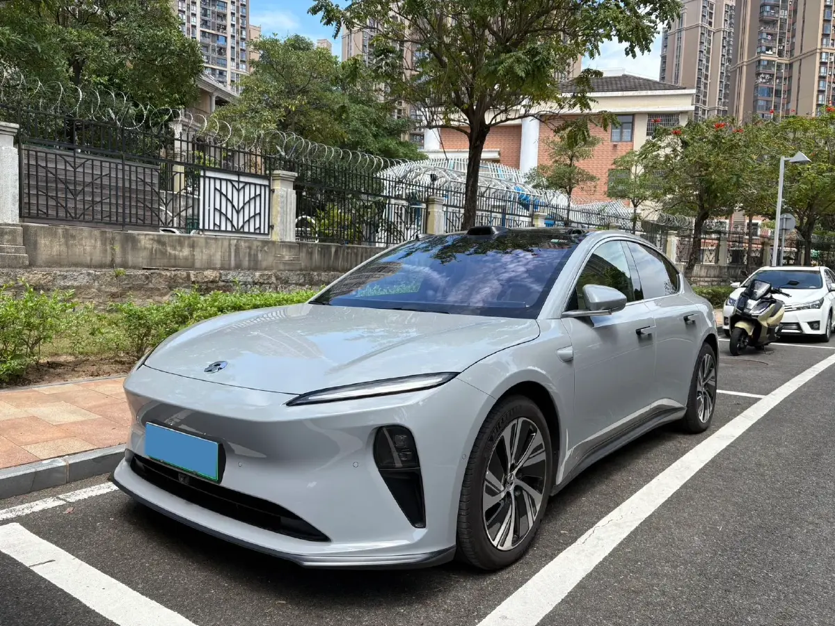 2024 NIO ET5 BEV 75KWH