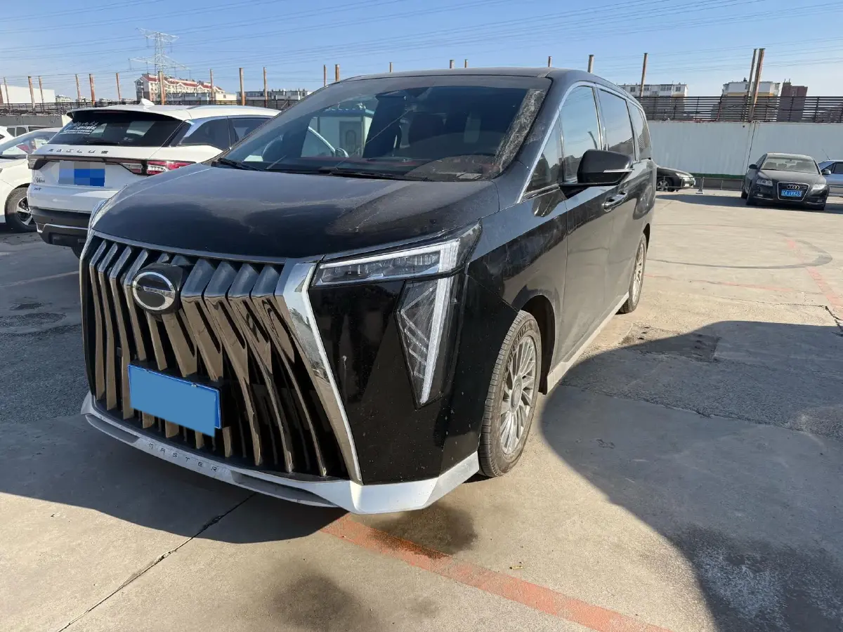 2024 GAC Trumpchi M8 2.0T 190HP L4 E-CVT Hybrid