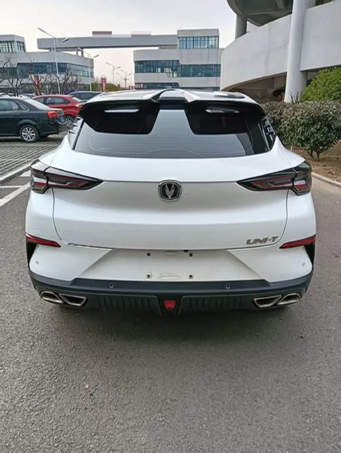 2022 ChangAn UNI-T 1.5T 188HP L4 7DCT,autocango,china used car exporter,china ev exporter,chinese used car exporter,chinese used ev exporter