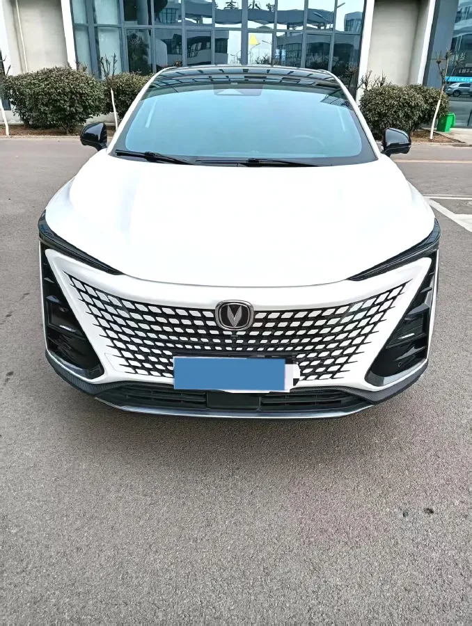 2022 ChangAn UNI-T 1.5T 188HP L4 7DCT,autocango,china used car exporter,china ev exporter,chinese used car exporter,chinese used ev exporter