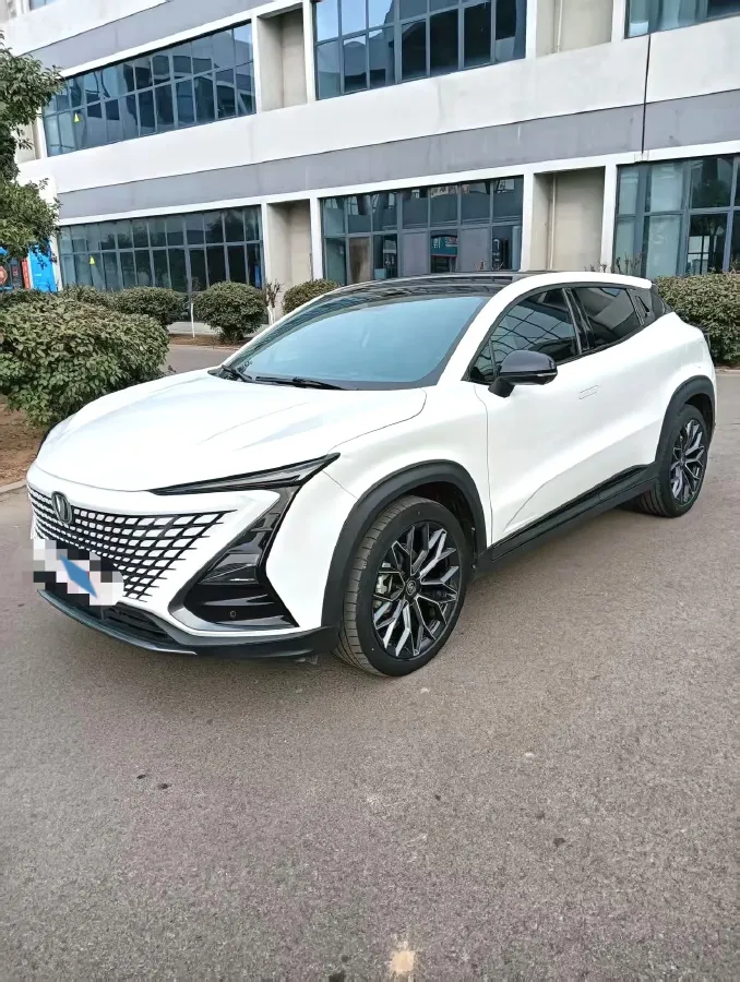 2022 ChangAn UNI-T 1.5T 188HP L4 7DCT,autocango,china used car exporter,china ev exporter,chinese used car exporter,chinese used ev exporter