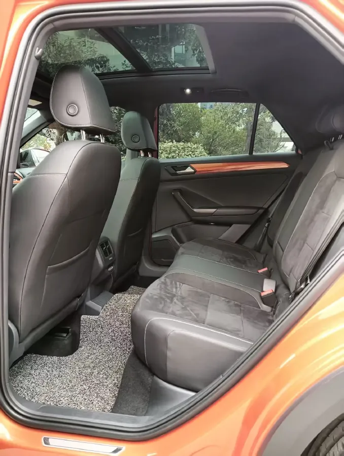 2018 Ford Kuga 1.5T 181HP L4 6AT,autocango,china used car exporter,china ev exporter,chinese used car exporter,chinese used ev exporter