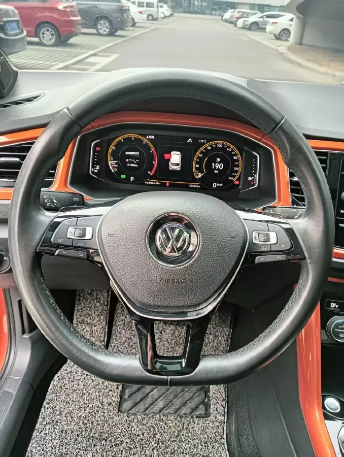 2018 Ford Kuga 1.5T 181HP L4 6AT,autocango,china used car exporter,china ev exporter,chinese used car exporter,chinese used ev exporter