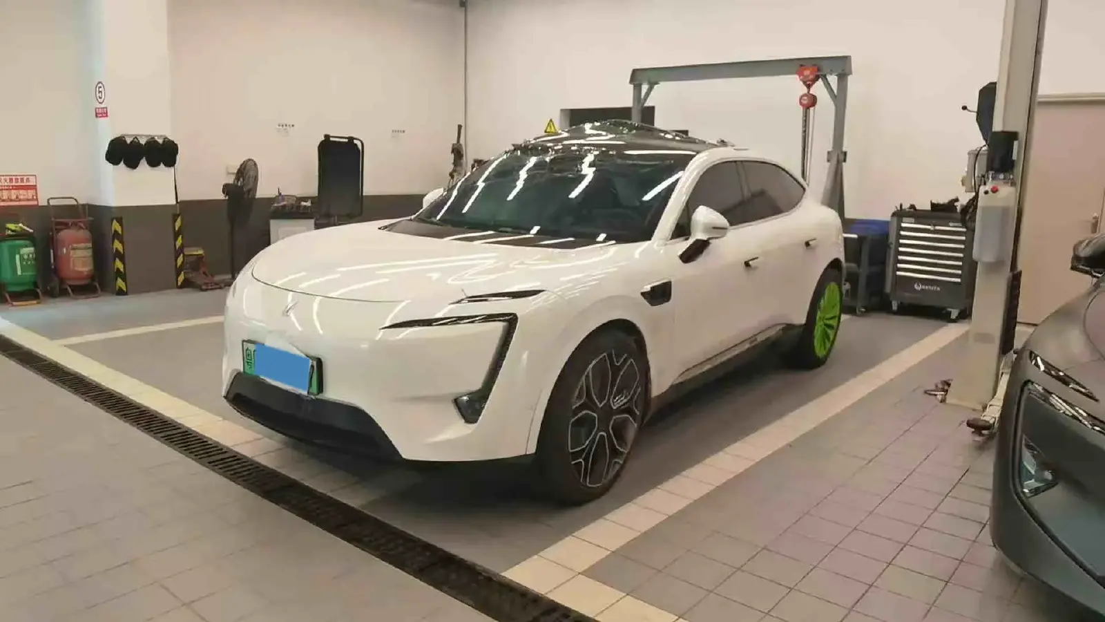 2023 Avatr 11 BEV 90.38KWH